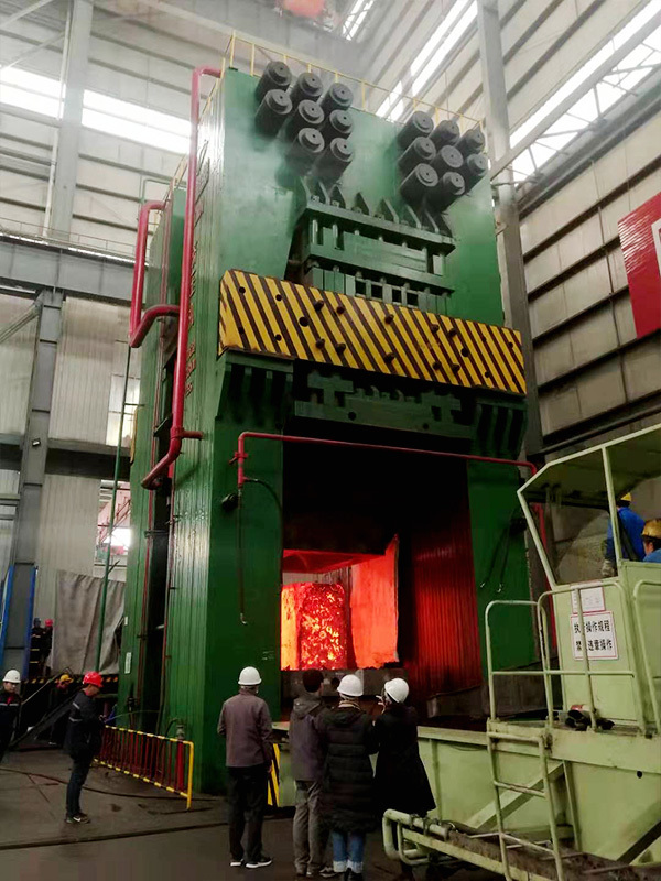 50000T擠壓液壓機-河北(bei)宏潤