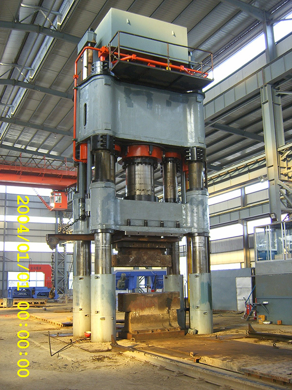 自由(yóu)鍛造液壓機